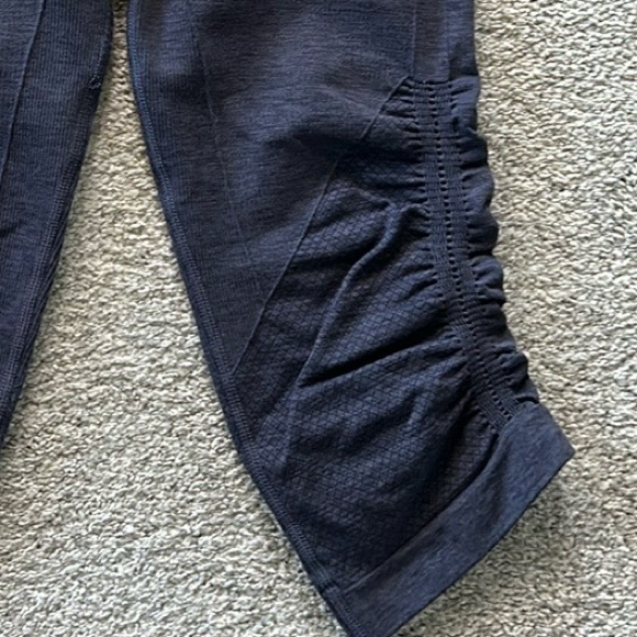 Lululemon Awakening Crop - Picture 4 of 7